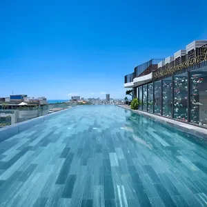 Golden Lotus Grand - Panoramic Rooftop Bar & Daily Afternoon Tea 4* 다낭