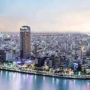 Wink Centre - 24hrs Lifestyle 4* 다낭